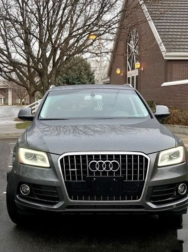 2016 Audi Q5 2.0T quattro Premium Plus photo