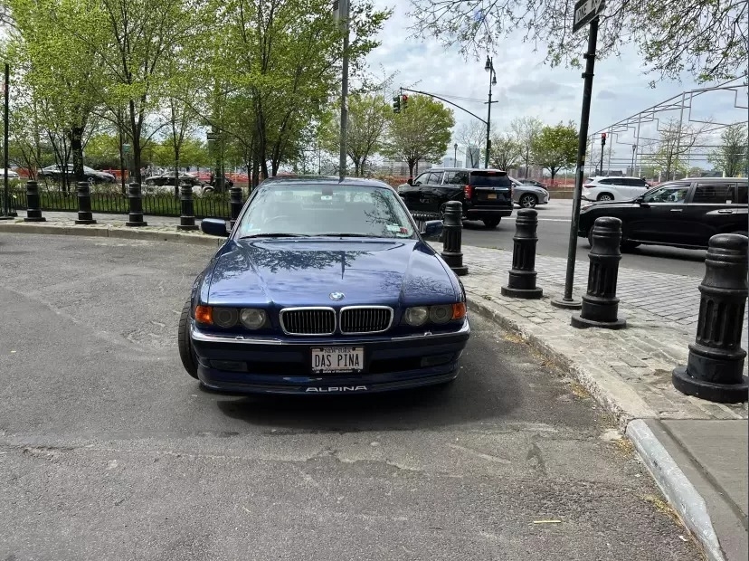 2001 BMW 7-Series Alpina B12 photo