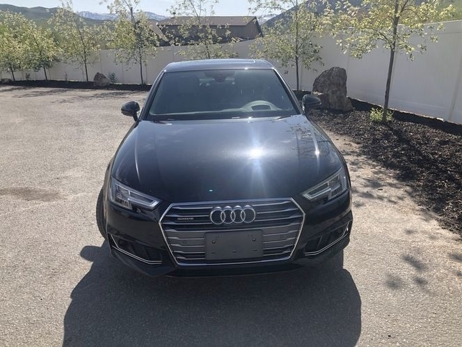 2017 Audi A4 2.0T quattro Prestige photo