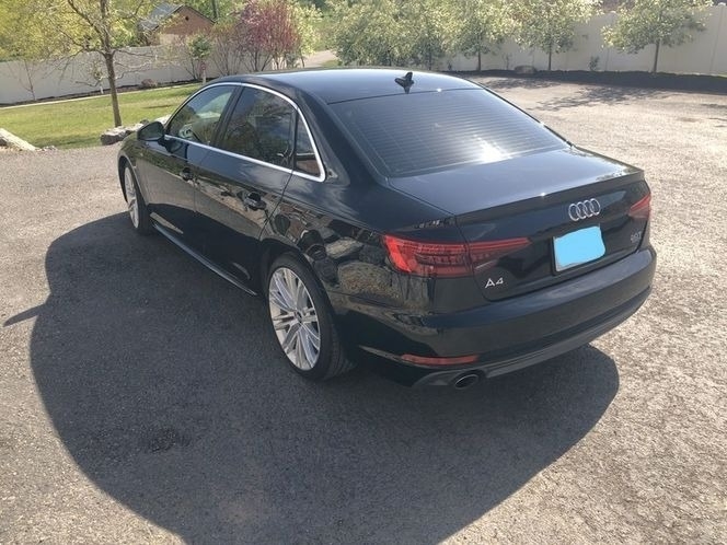 2017 Audi A4 2.0T quattro Prestige photo