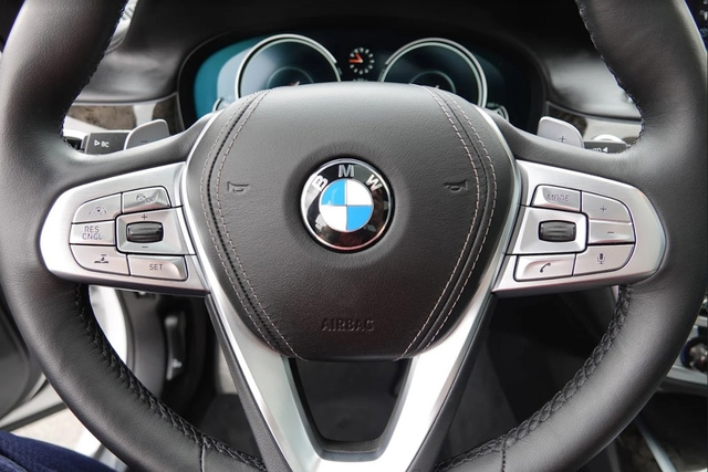 2017 BMW 7-Series 740e xDrive iPerformance photo