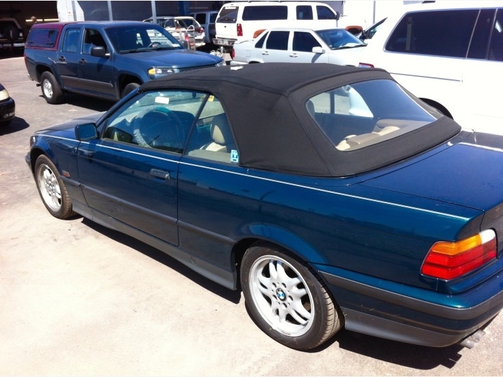 1995 BMW 3-Series 325i photo