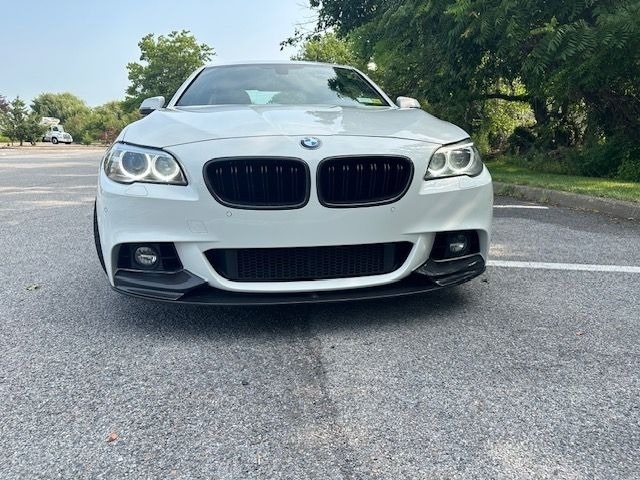 2015 BMW 5-Series 550i photo