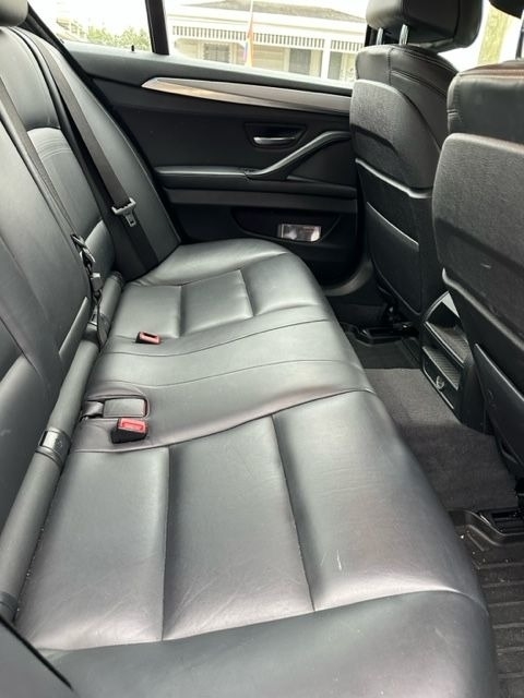 2015 BMW 5-Series 550i photo