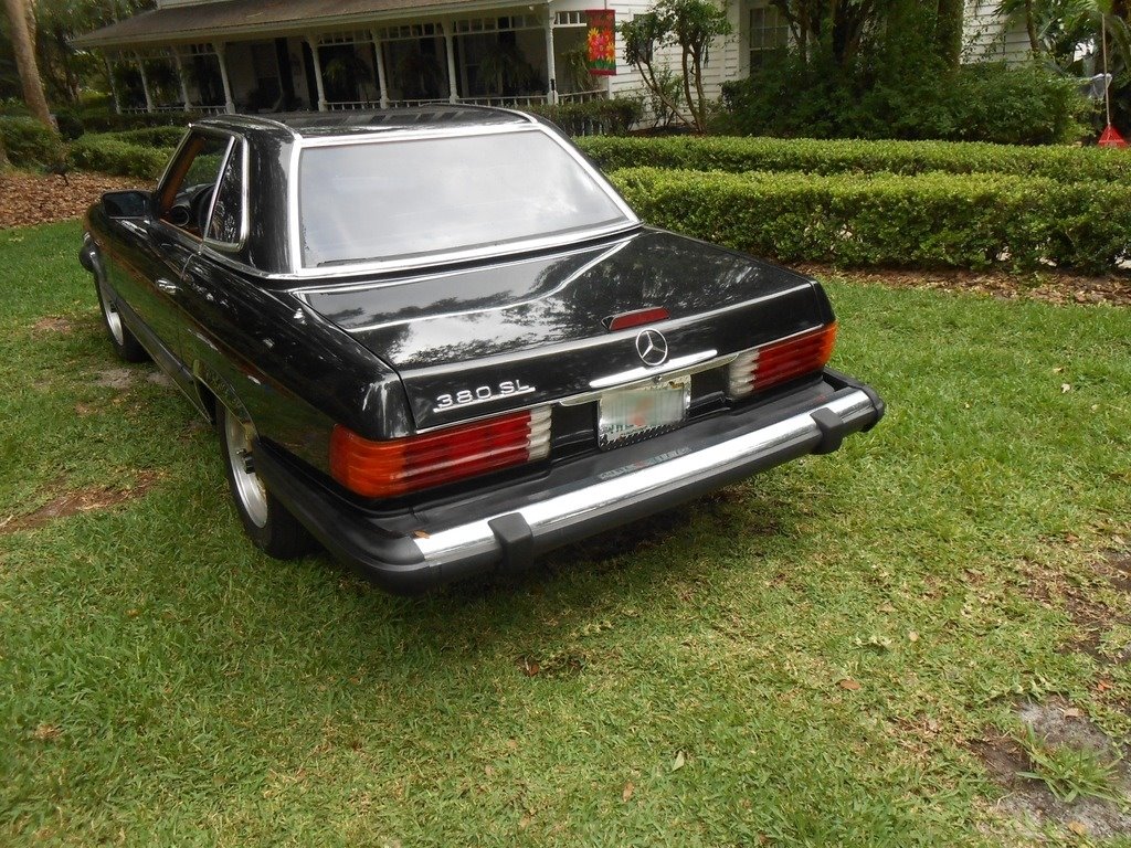 1982 Mercedes-Benz 380-Class 380SL photo