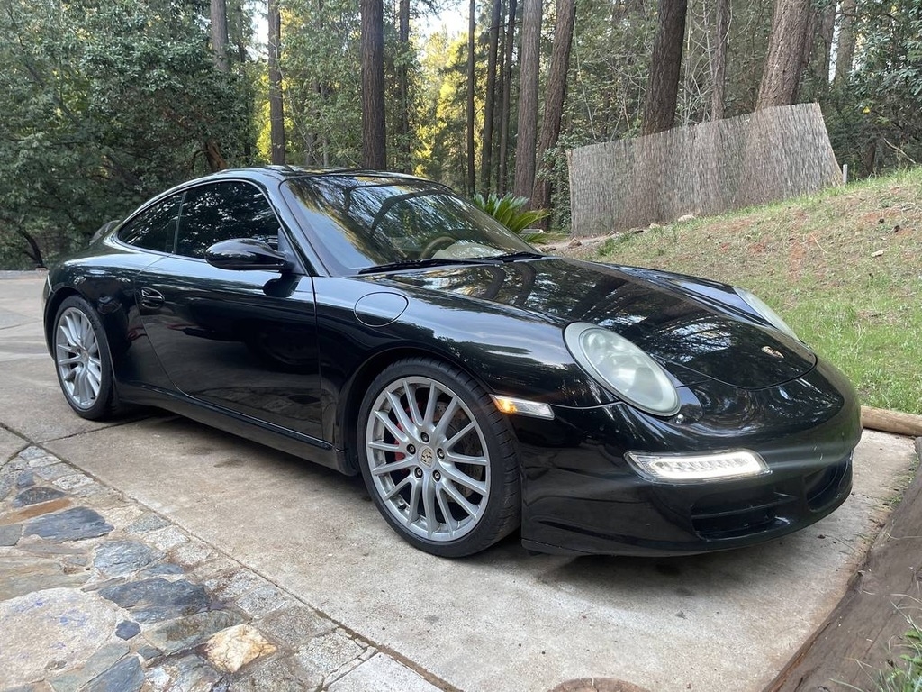 2005 Porsche 911 Carrera S photo