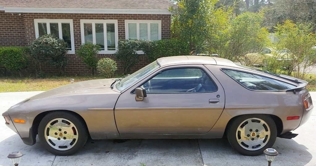 1983 Porsche 928 S Hatchback