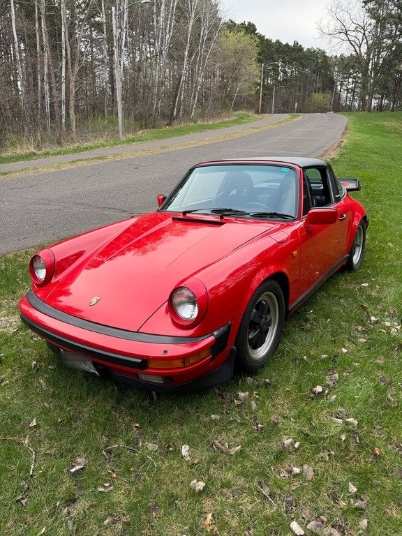 1984 Porsche 911 Carrera photo