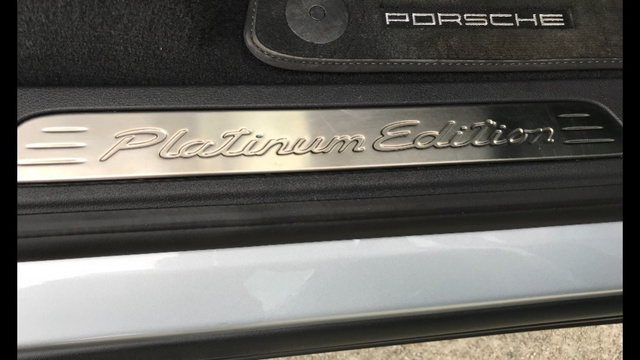 2018 Porsche Cayenne Platinum Edition photo
