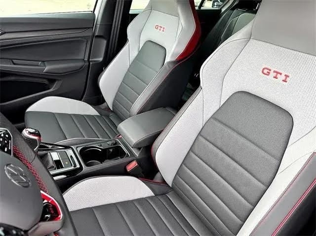 2024 Volkswagen Golf Gti 380 Autobahn photo