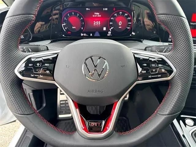 2024 Volkswagen Golf Gti 380 Autobahn photo