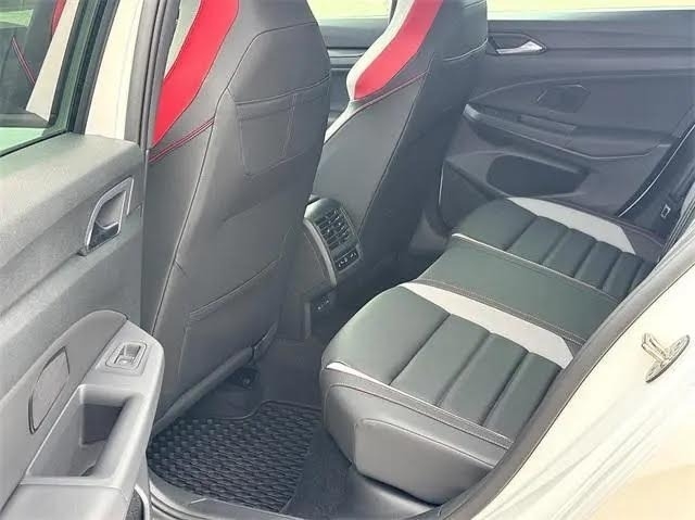 2024 Volkswagen Golf Gti 380 Autobahn photo