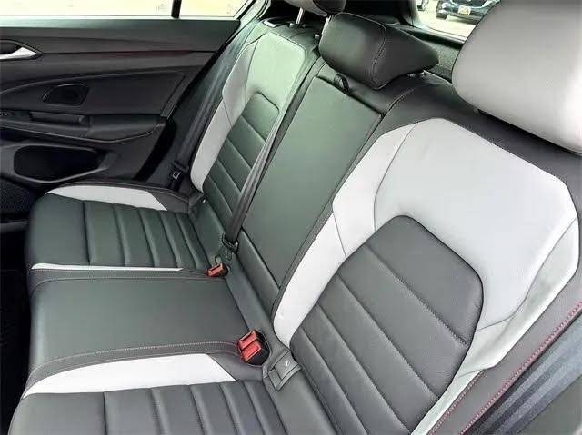 2024 Volkswagen Golf Gti 380 Autobahn photo