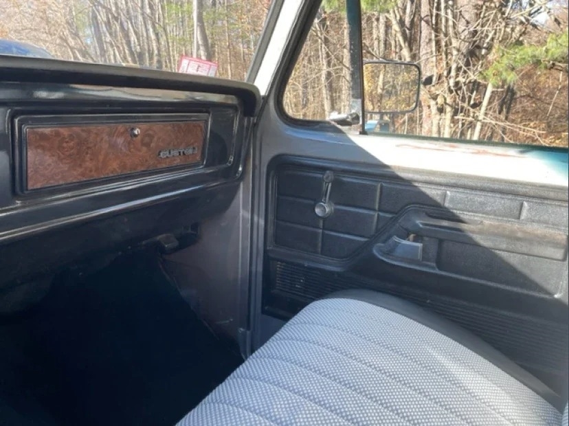 1978 Ford F-250 Custom photo