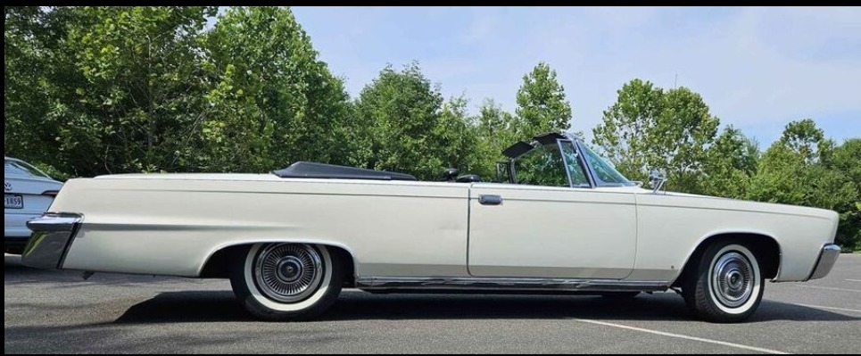 1966 Chrysler Imperial Crown photo