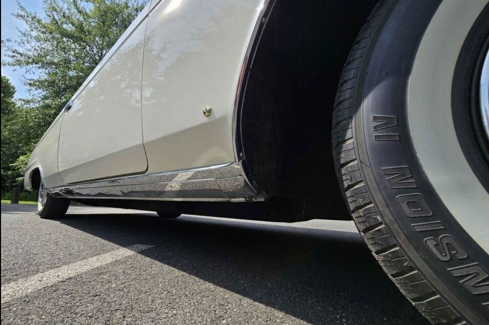 1966 Chrysler Imperial Crown photo