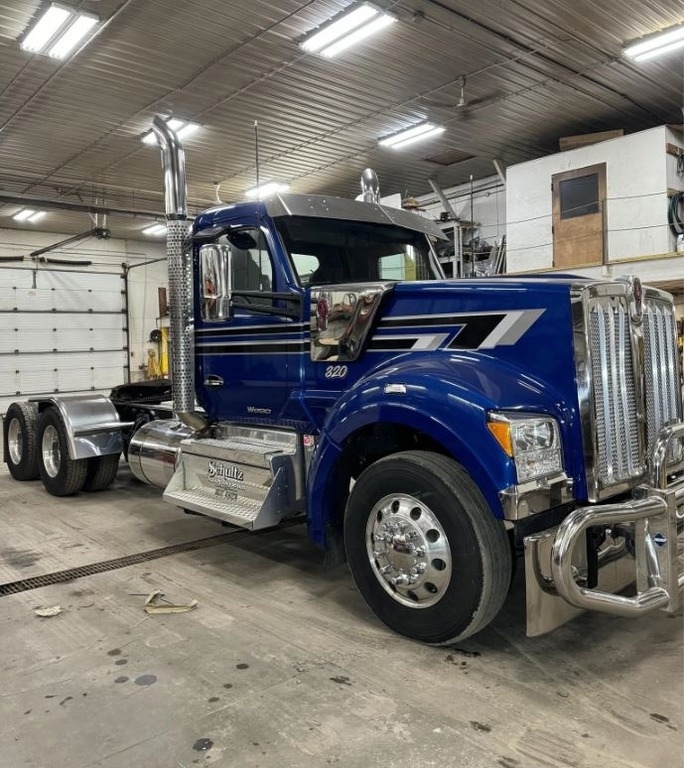 2020 Kenworth W900 PACCAR