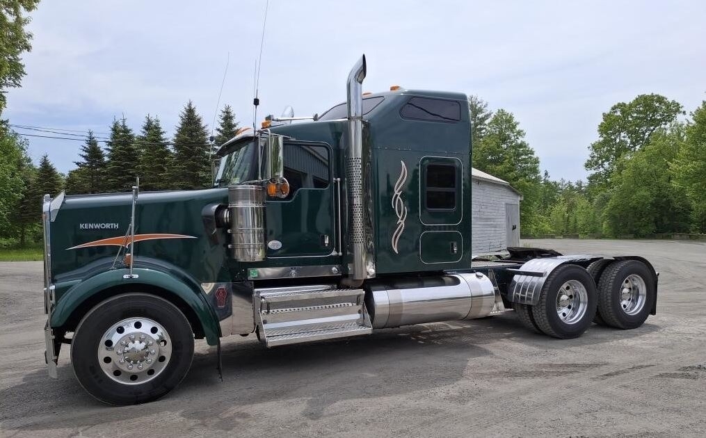 2018 Kenworth W900L Cummins X15