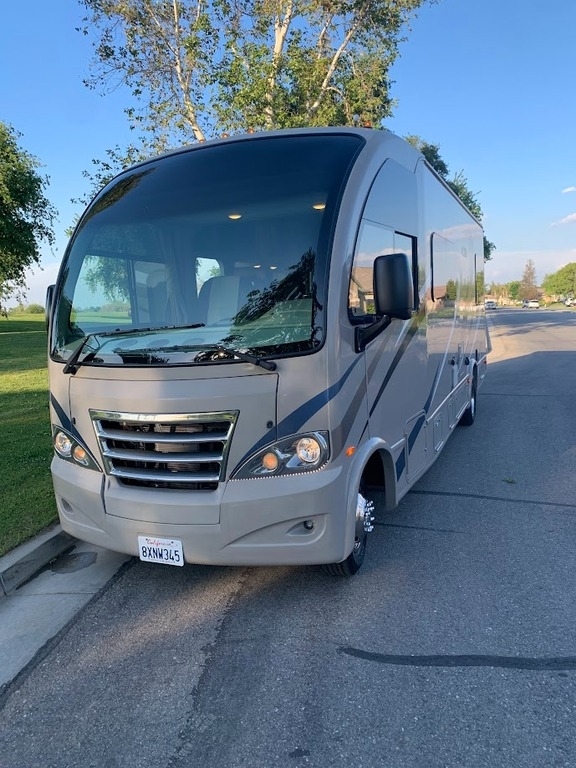 2015 Thor Motor Coach Axis 25.2 V10