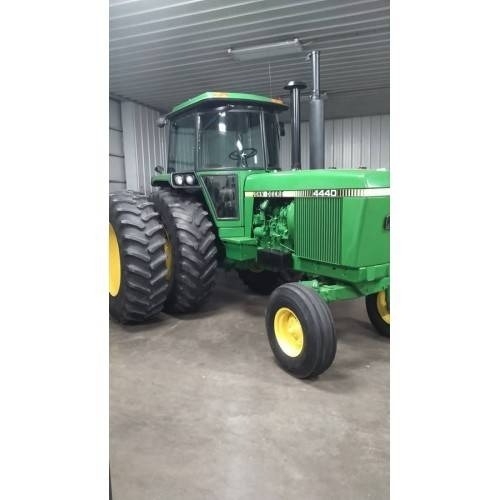 1981 John Deere 4440