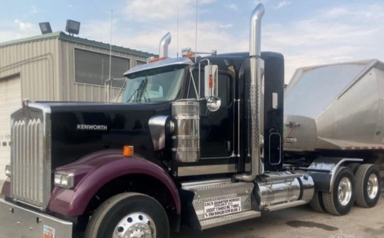 2022 Kenworth W900 B