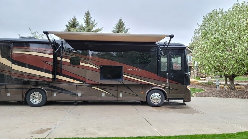 2017 Newmar Ventana 3709 I6 Diesel Pusher