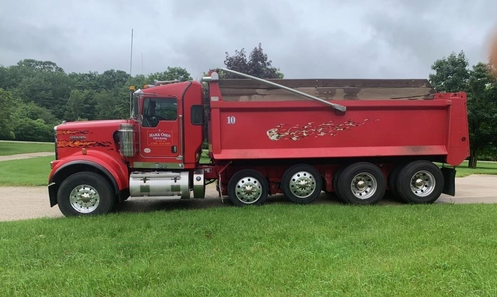 2017 Kenworth W900B Cummins