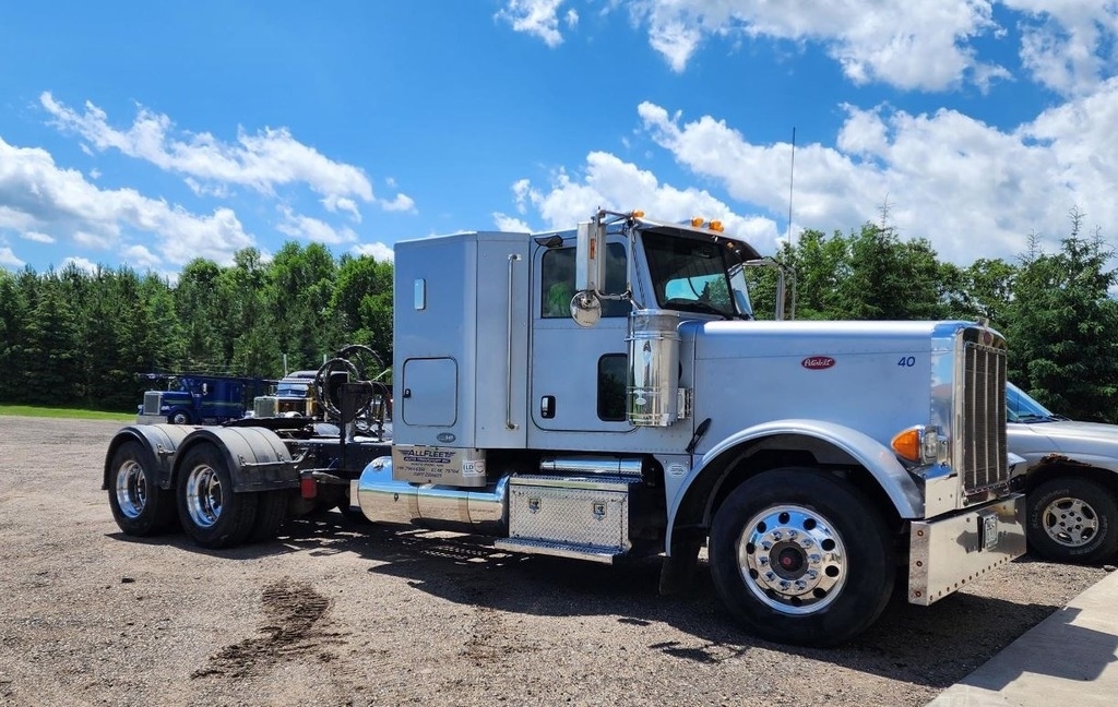 2007 Peterbilt 379 Caterpillar C15