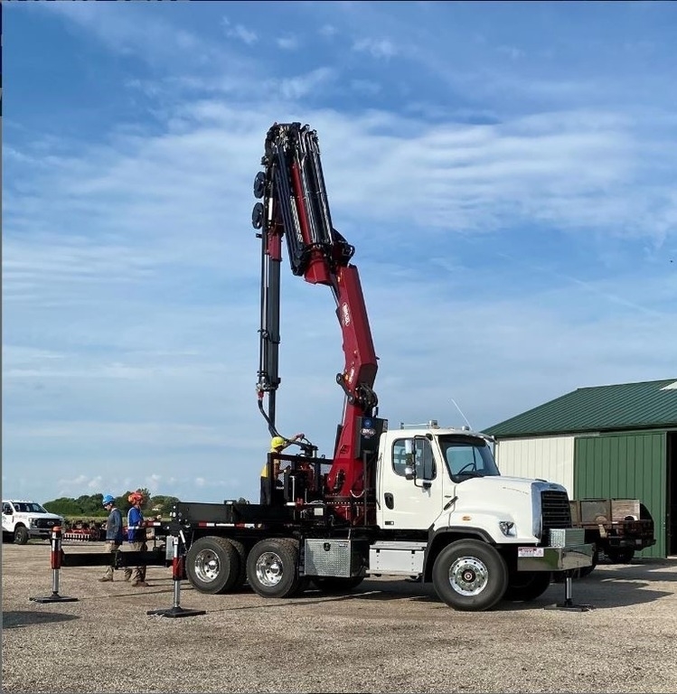 2022 Freightliner 108SD Mounted On 2023 Bik TC-104