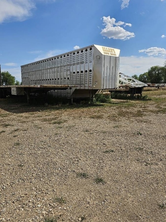 1995 Merritt 50' Cattle Pot Livestock Trailer