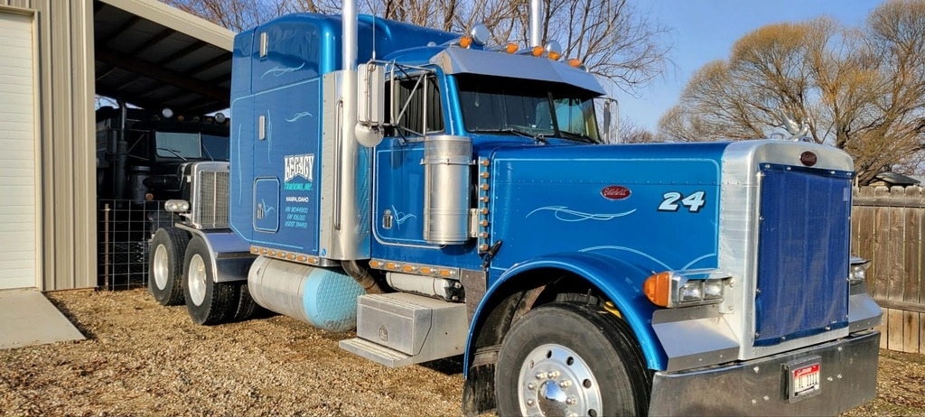 1998 Peterbilt 379 EXHD Caterpillar  3406E