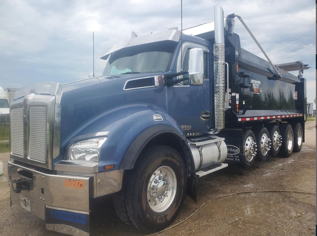 2022 Kenworth T880 Dump Truck