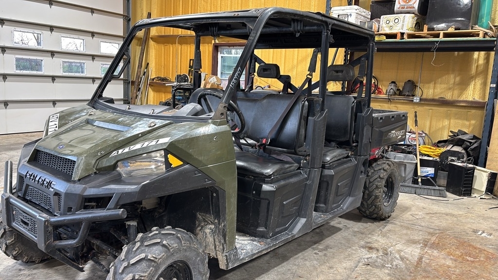 2017 Polaris Ranger Crew® XP 900 Longitudinal Twin 875