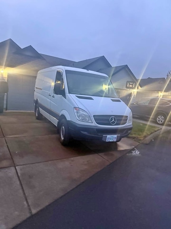 2012 Mercedes-Benz Sprinter 2500 Full-Size