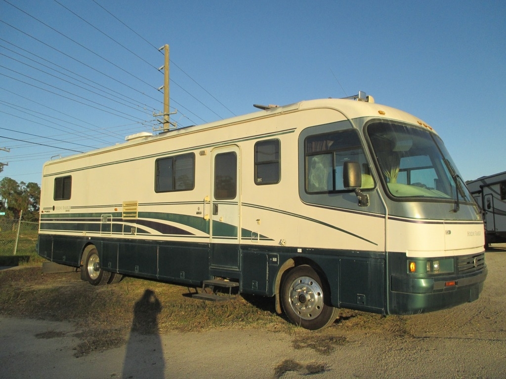 1997 Holiday Rambler® Endeavor® 37CDS 3126