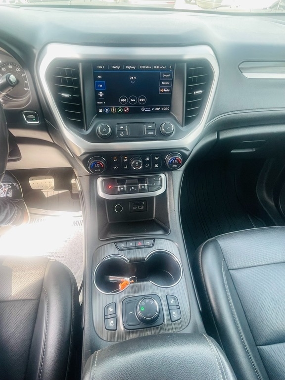 2021 GMC Acadia SLT - Photo 12
