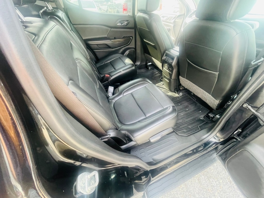 2021 GMC Acadia SLT - Photo 27