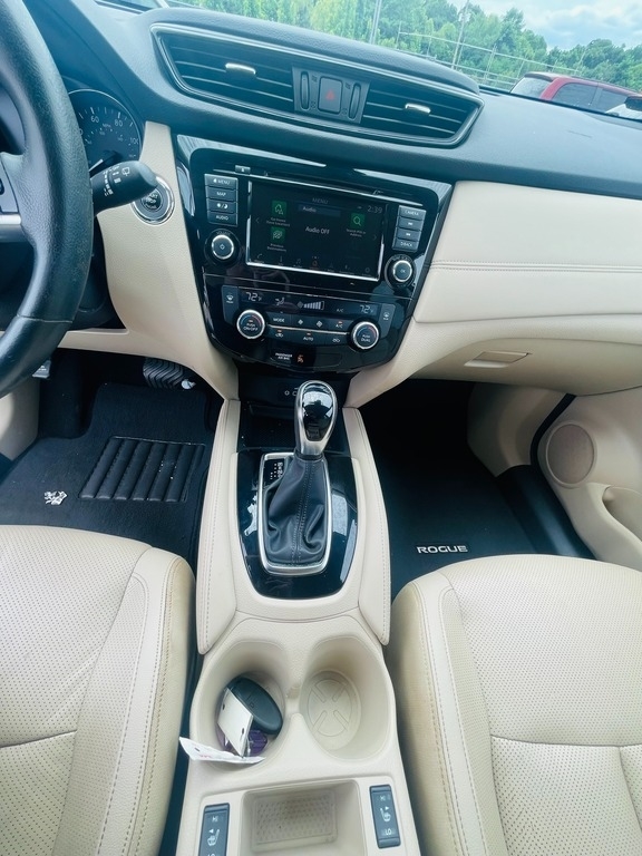 2018 Nissan Rogue SL - Photo 16
