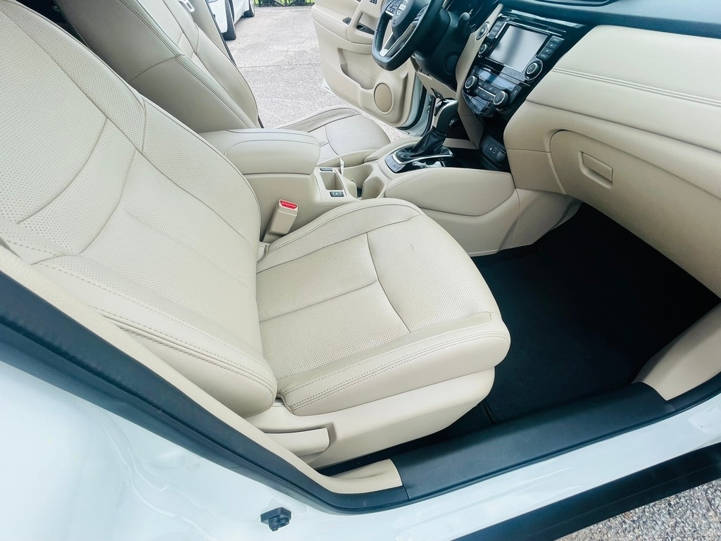 2018 Nissan Rogue SL - Photo 28