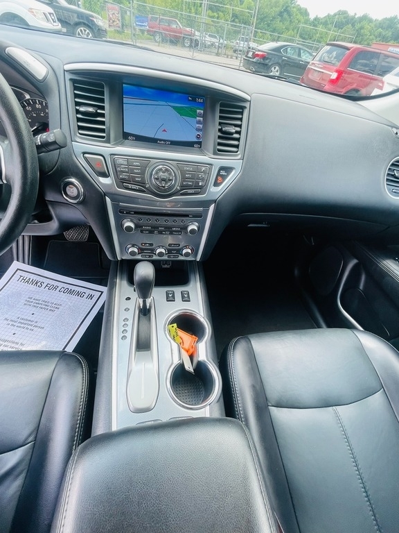 2019 Nissan Pathfinder SL - Photo 12