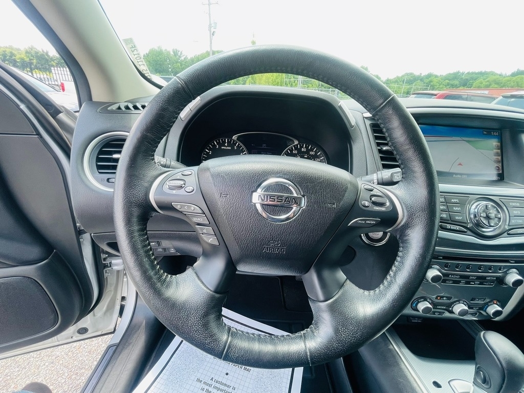 2019 Nissan Pathfinder SL - Photo 13