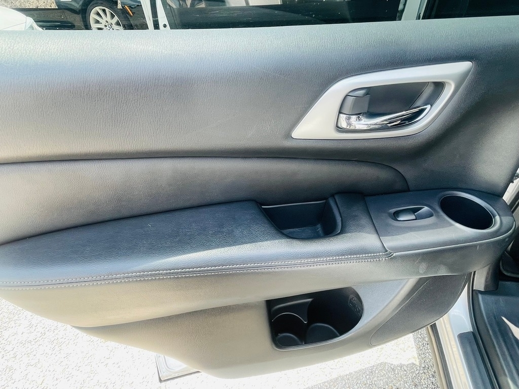 2019 Nissan Pathfinder SL - Photo 22