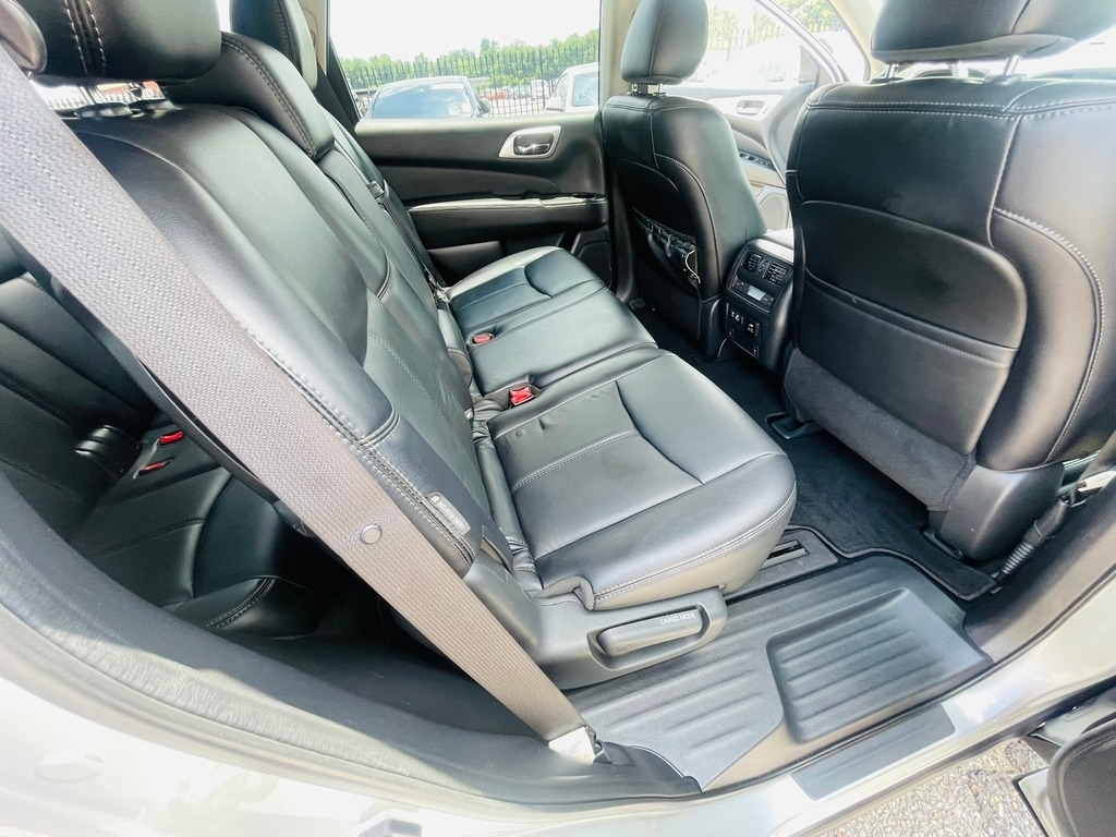 2019 Nissan Pathfinder SL - Photo 27