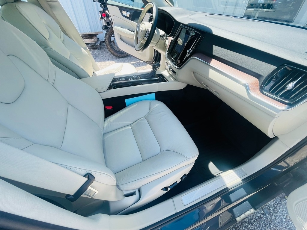 2021 Volvo S60 Momentum - Photo 24