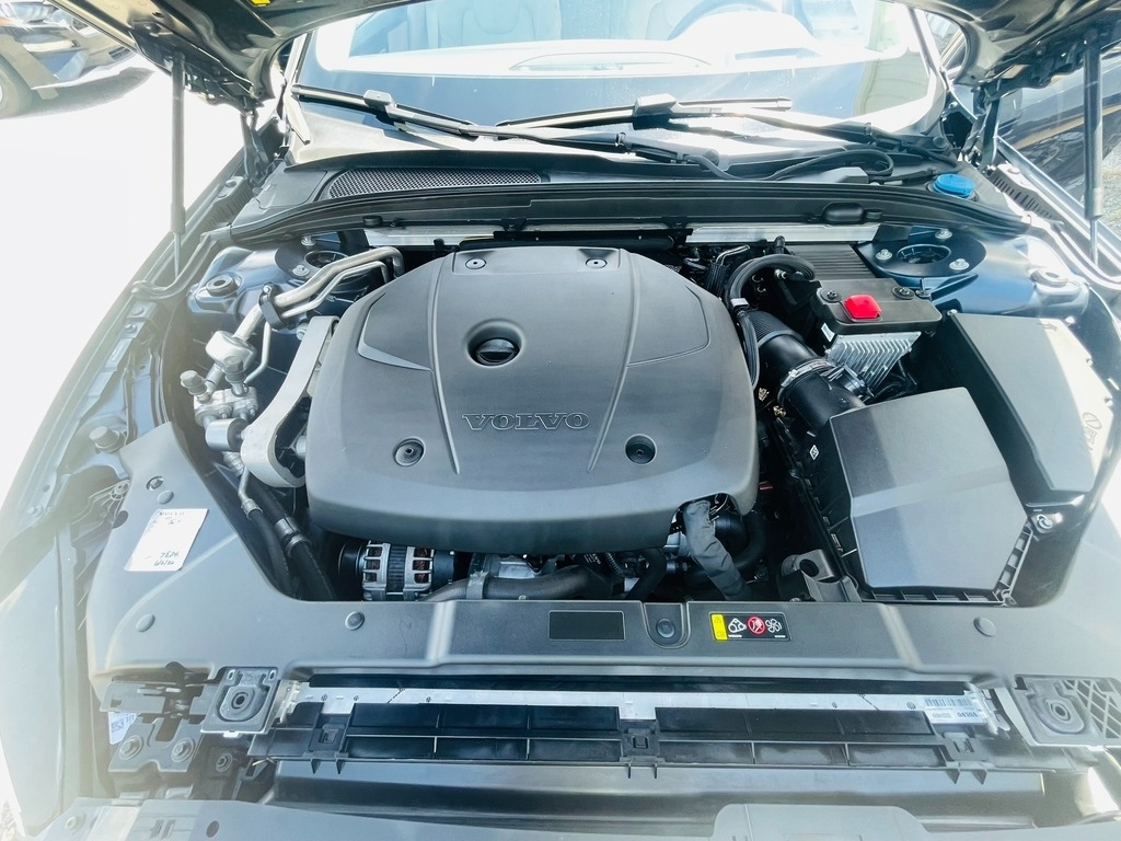 2021 Volvo S60 Momentum - Photo 26