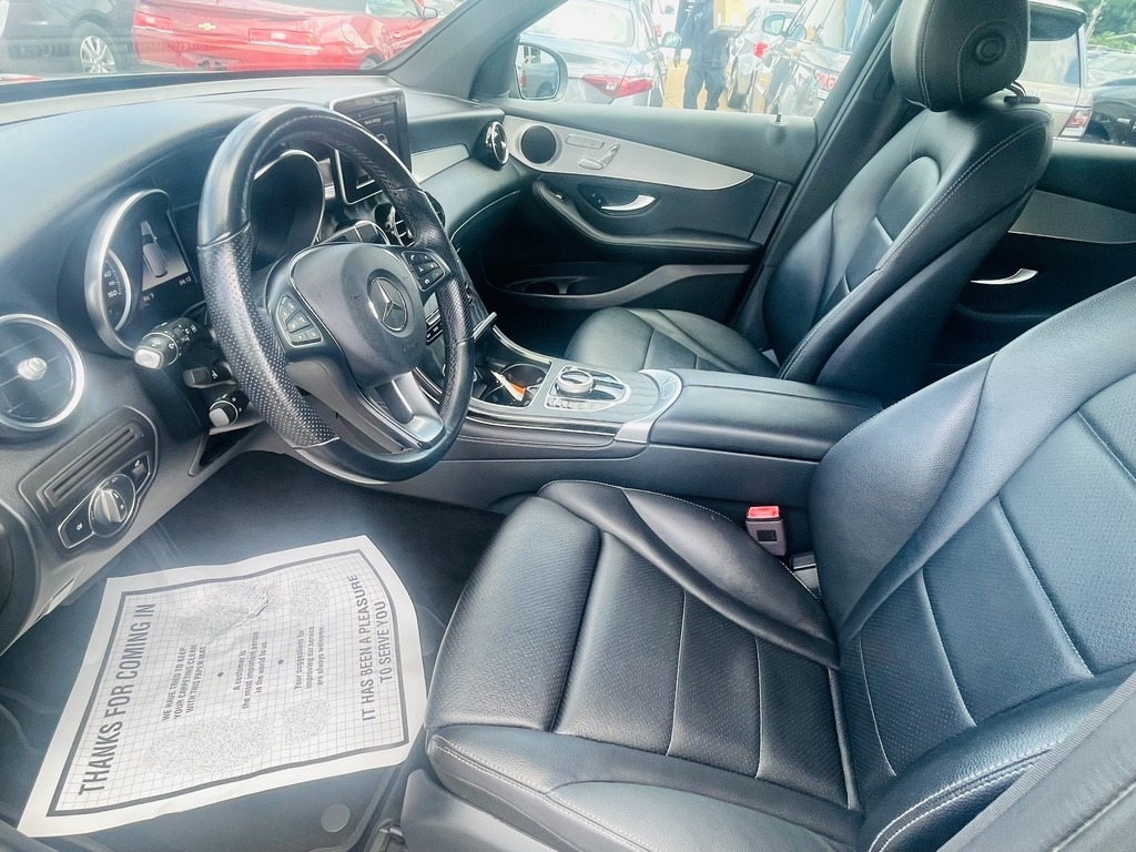 2019 Mercedes-Benz GLC GLC300 - Photo 11