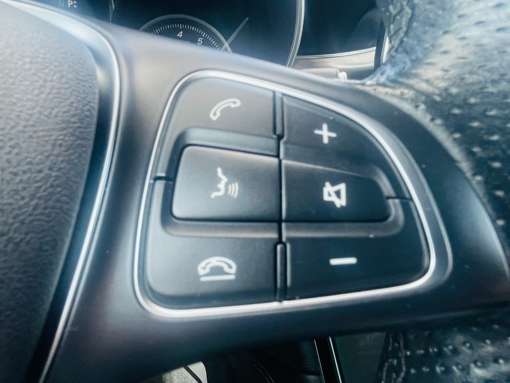 2019 Mercedes-Benz GLC GLC300 - Photo 13