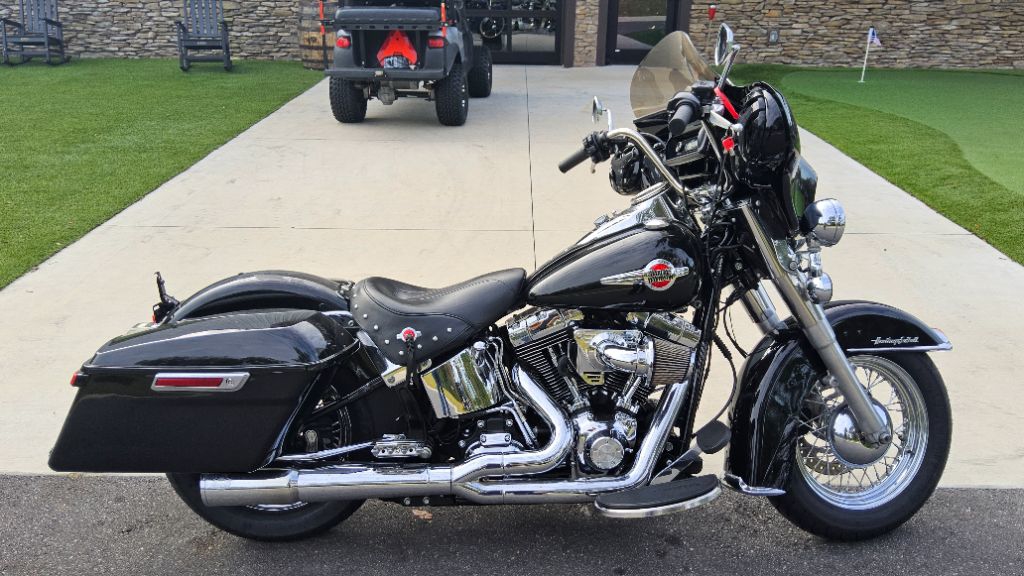 2017 Harley-Davidson® Softail Heritage Flstc V Twin 1689.5