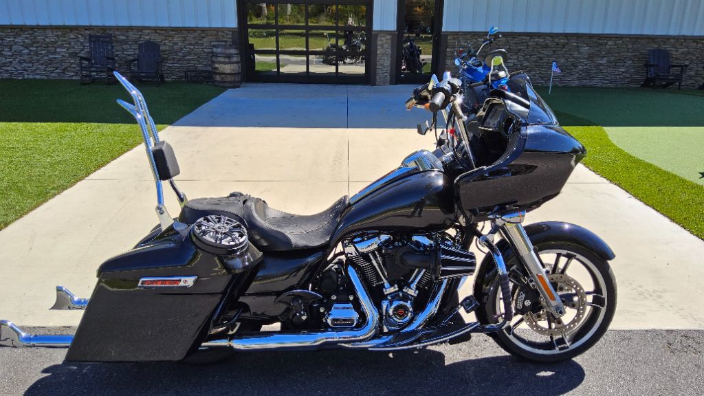 2019 Harley-Davidson® Road Glide Fltrx V Twin