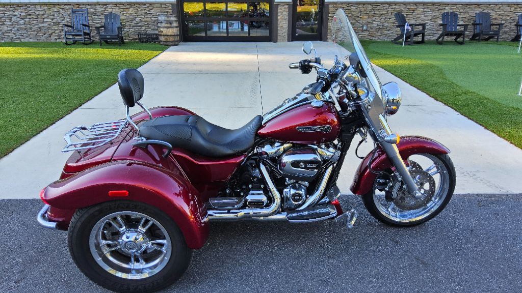 2017 Harley-Davidson® Freewheeler V Twin 1753.4